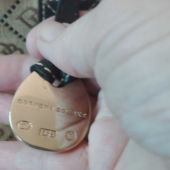 Vintage Dooney & Bourke Tan and Black Shoulder Bag - Picture 7 of 8